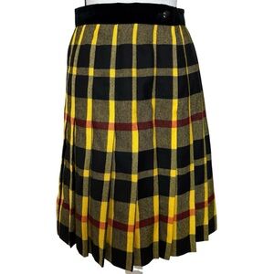 Escada Vintage Wool Yellow Plaid Pleated Schoolgirl Mini Skirt Womens Size 40